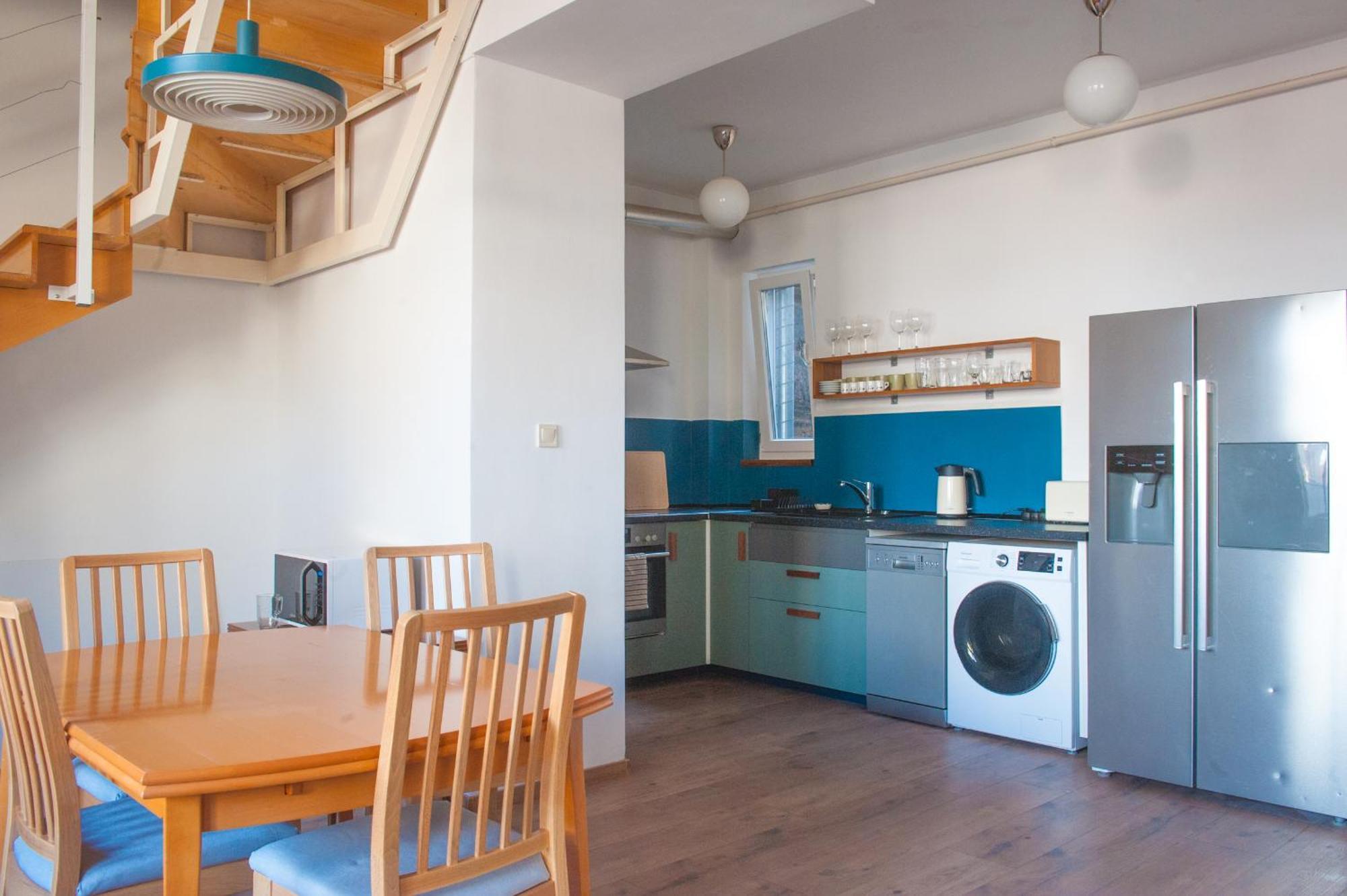Spacious 2 Story Loft W Balcony Near Opera, Andrassy Budapest