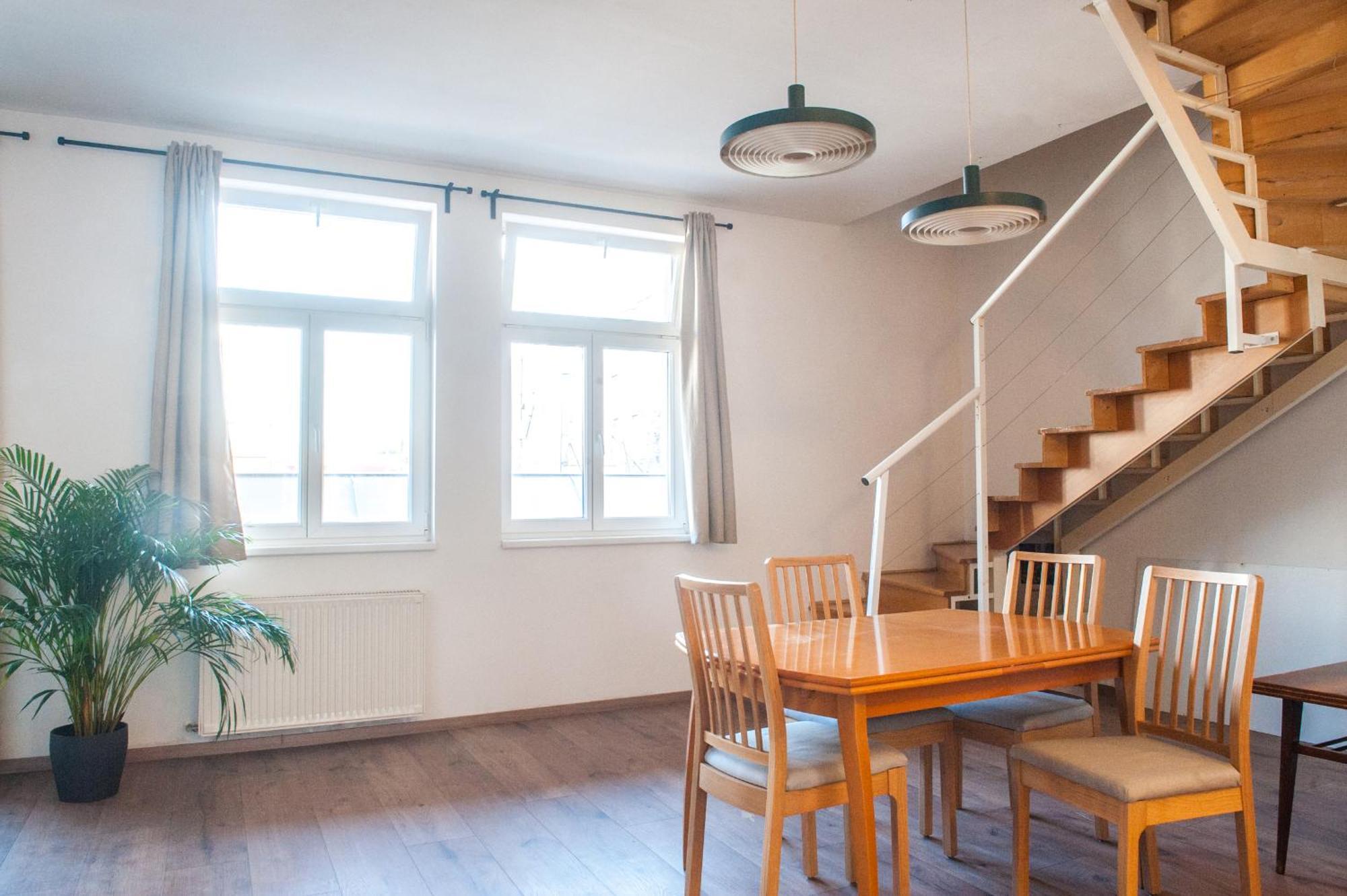 Spacious 2 Story Loft W Balcony Near Opera, Andrassy Apartamento *